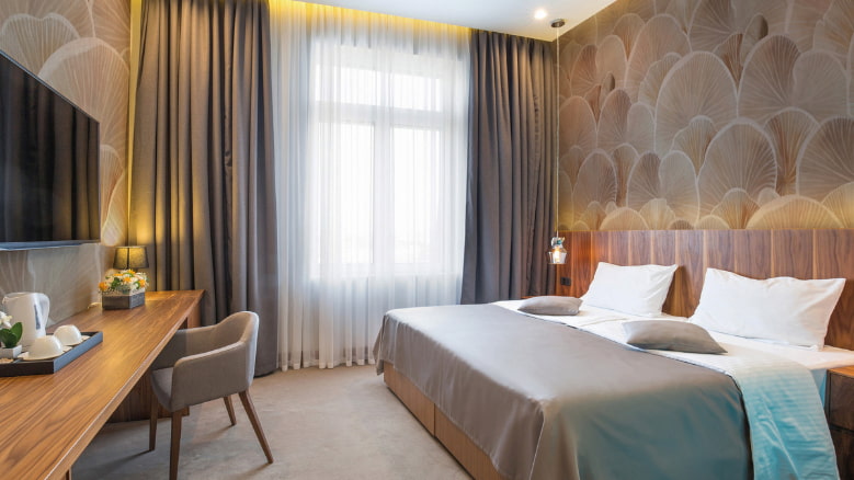 Emiliano Besana - Momenti Casa