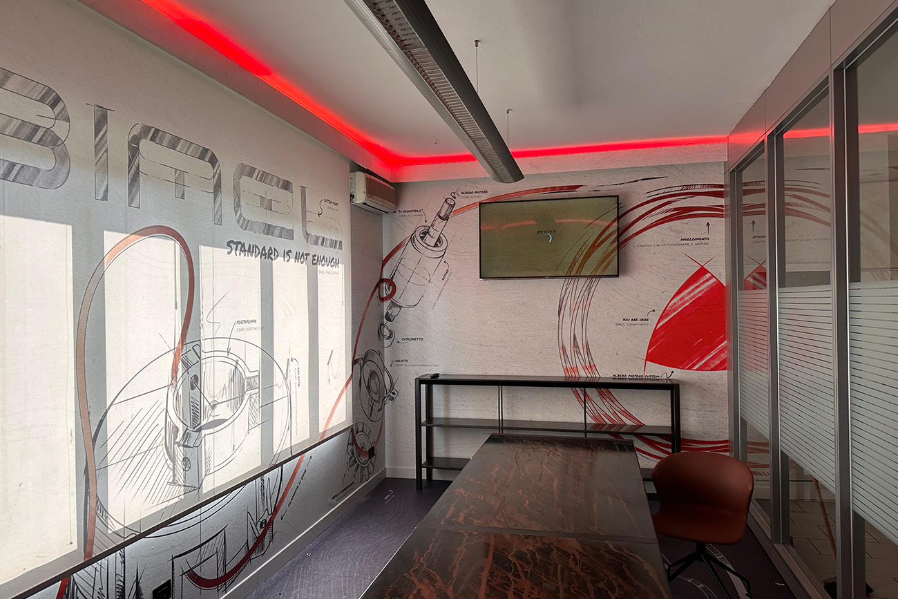 Design su misura per la sala riunioni di Simel | Momenti